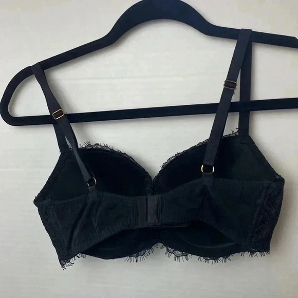 Victoria Secrets Dream Angels Lined Demi Bra - Picture 2 of 7